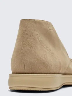Beige suede Journey desert boots