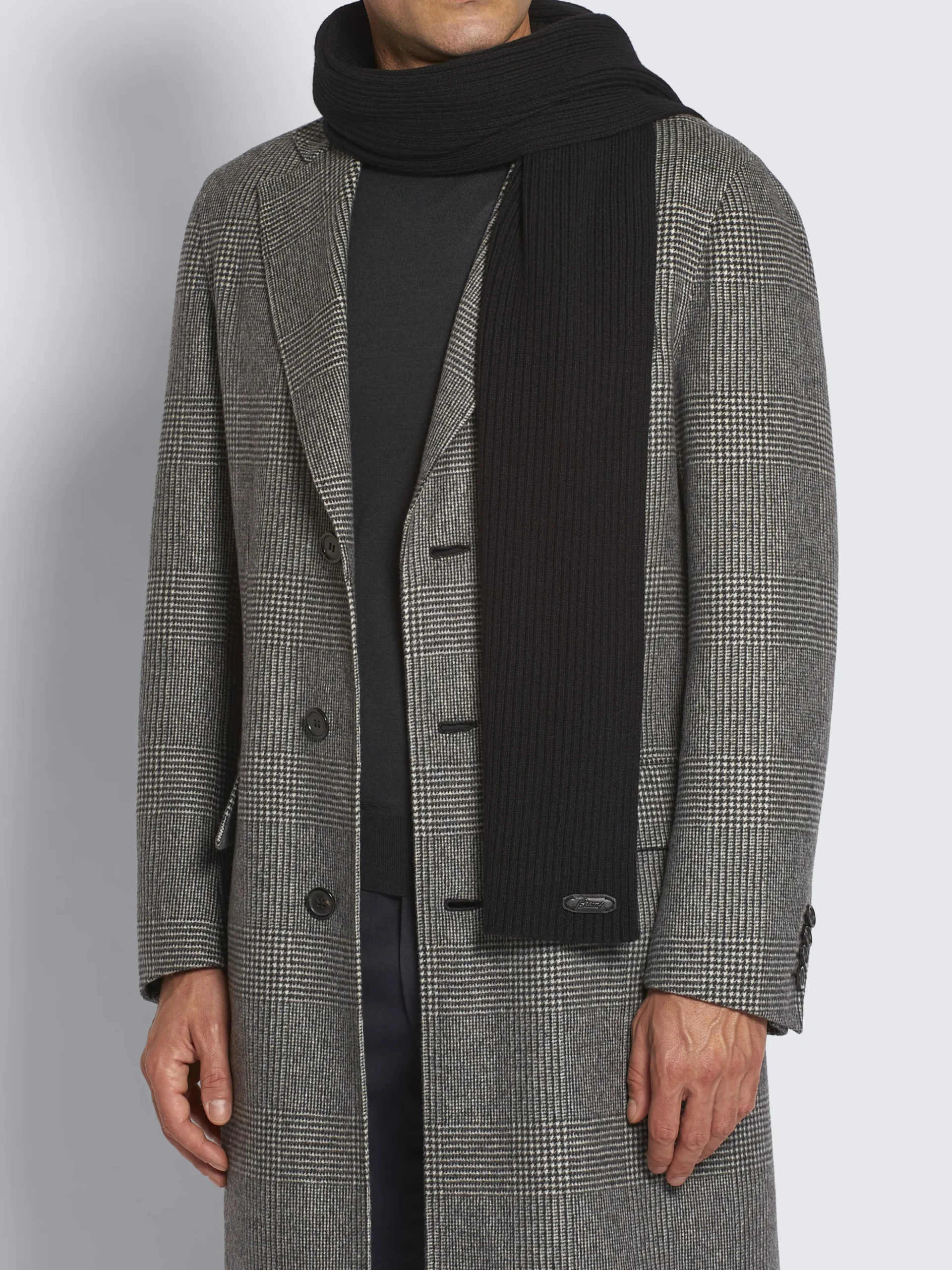 Black cashmere scarf
