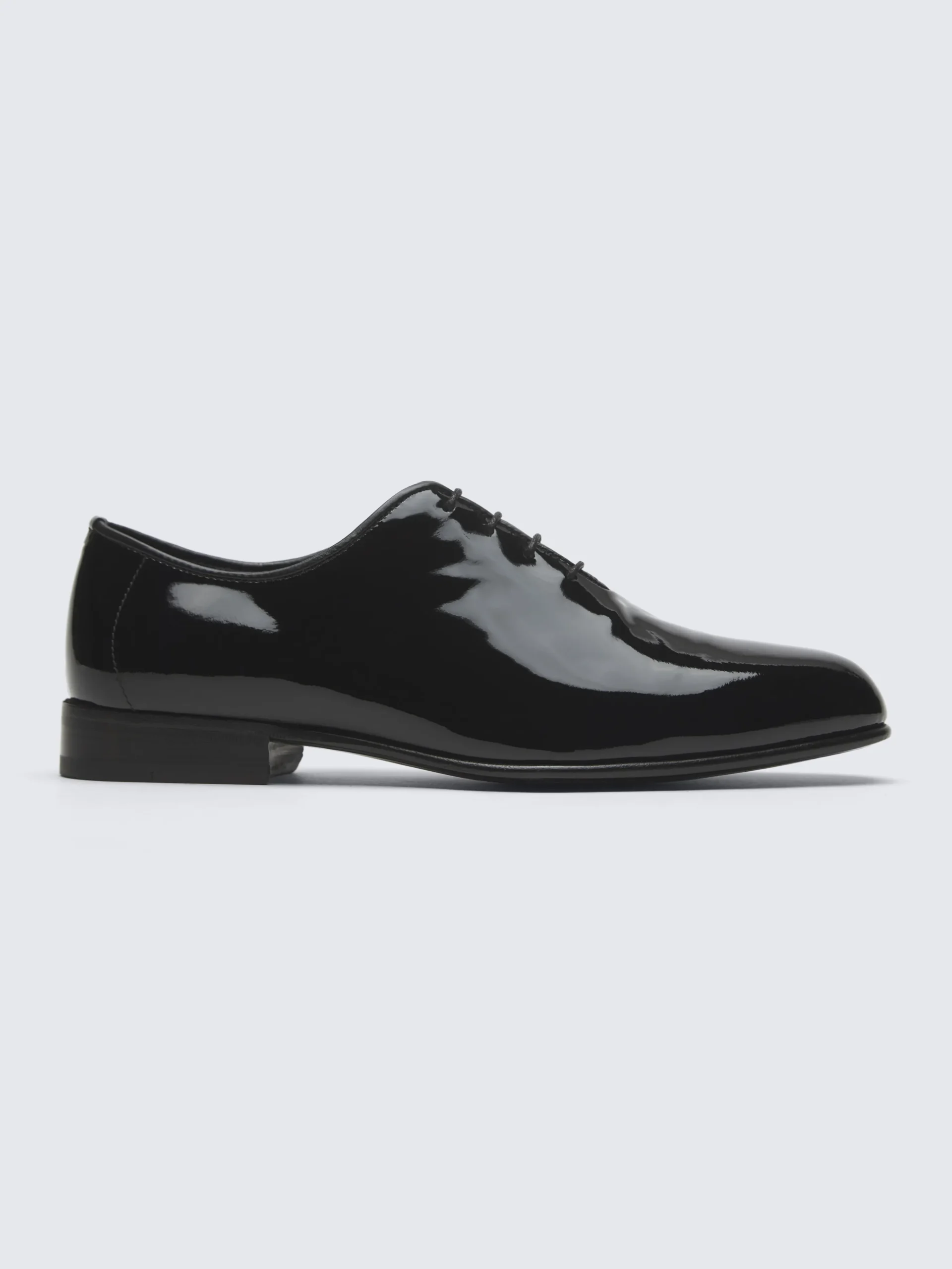 Essential black patent leather evening oxford shoes