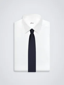 Essential navy blue silk tie
